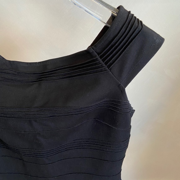 Ted Baker Inan off the shoulder texture dress - Picture 2 of 7